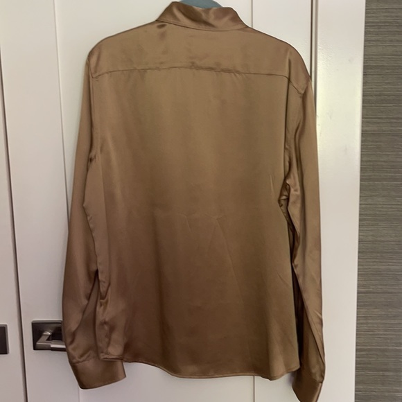 New unworn polo silk blouse. - Picture 4 of 7